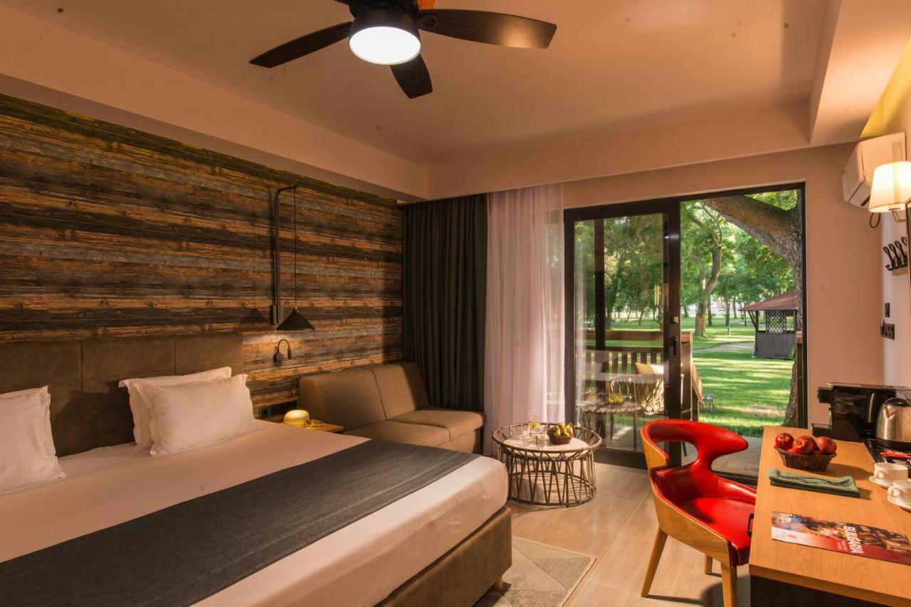 Royal Villa max